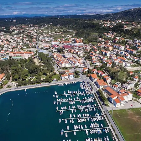 Apartament Awesome In With Wifi